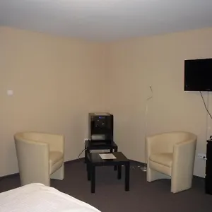 https://szent-janos-hotel-eger.egerhotels.net